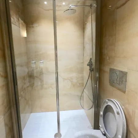 Central Savona 3* Σαβόνα