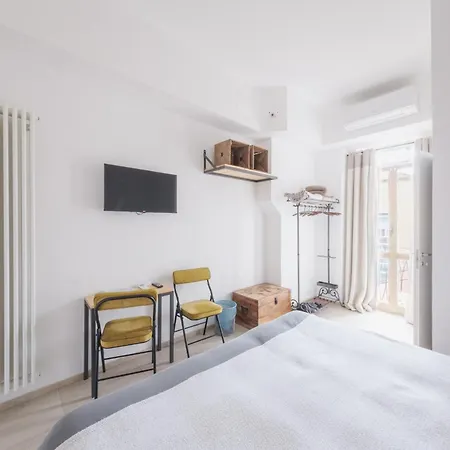 Bed and Breakfast Central Savona Σαβόνα