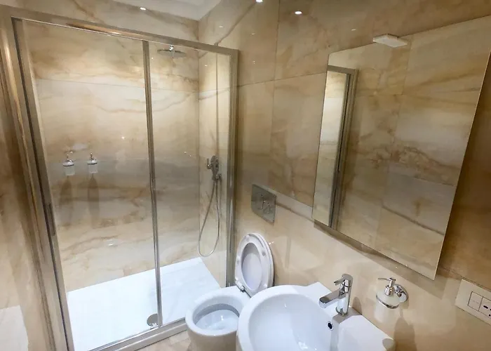 Central Savona B&B 사보나