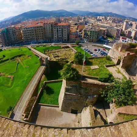 Central Savona 3*