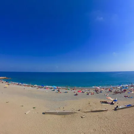 Central Savona Nocleg ze śniadaniem 3*