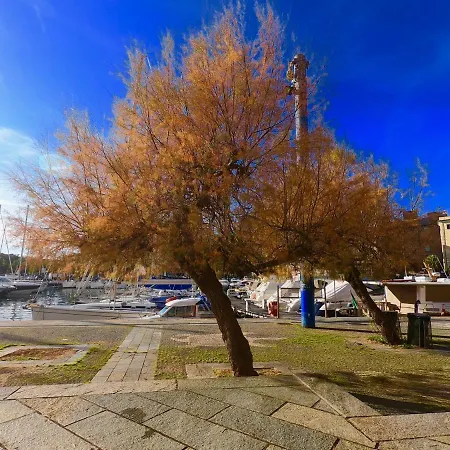 לינה וארוחת בוקר Central Savona