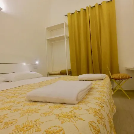 Central Savona 3* سافونا