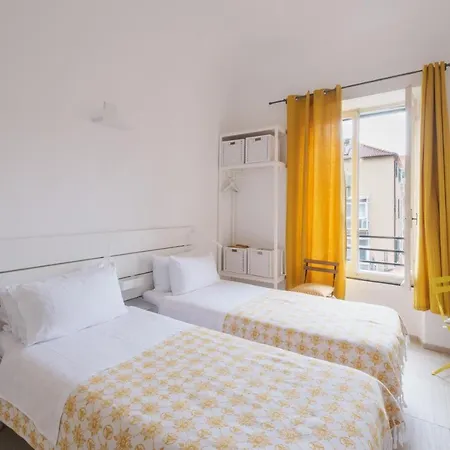 Central Savona فندق مبيت وإفطار