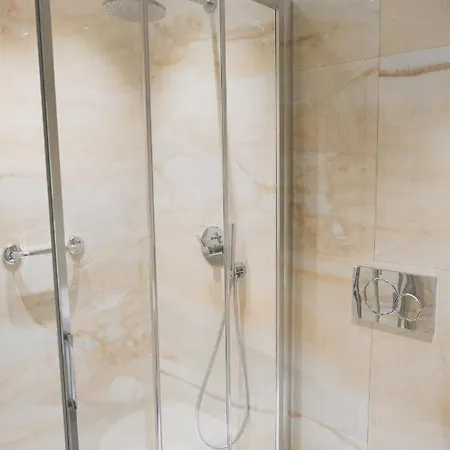 Central Savona 3* سافونا