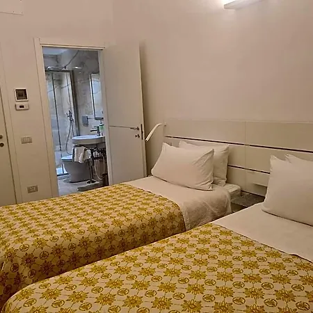 Central Savona 3* Savona