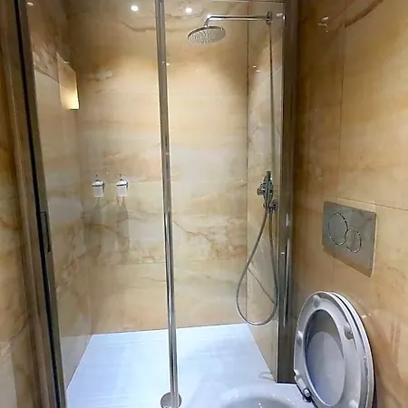 فندق مبيت وإفطار Central Savona